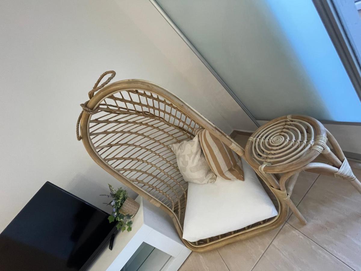 Villa Maris- Beachfront Villa With Exclusive Pool Podstrana Buitenkant foto