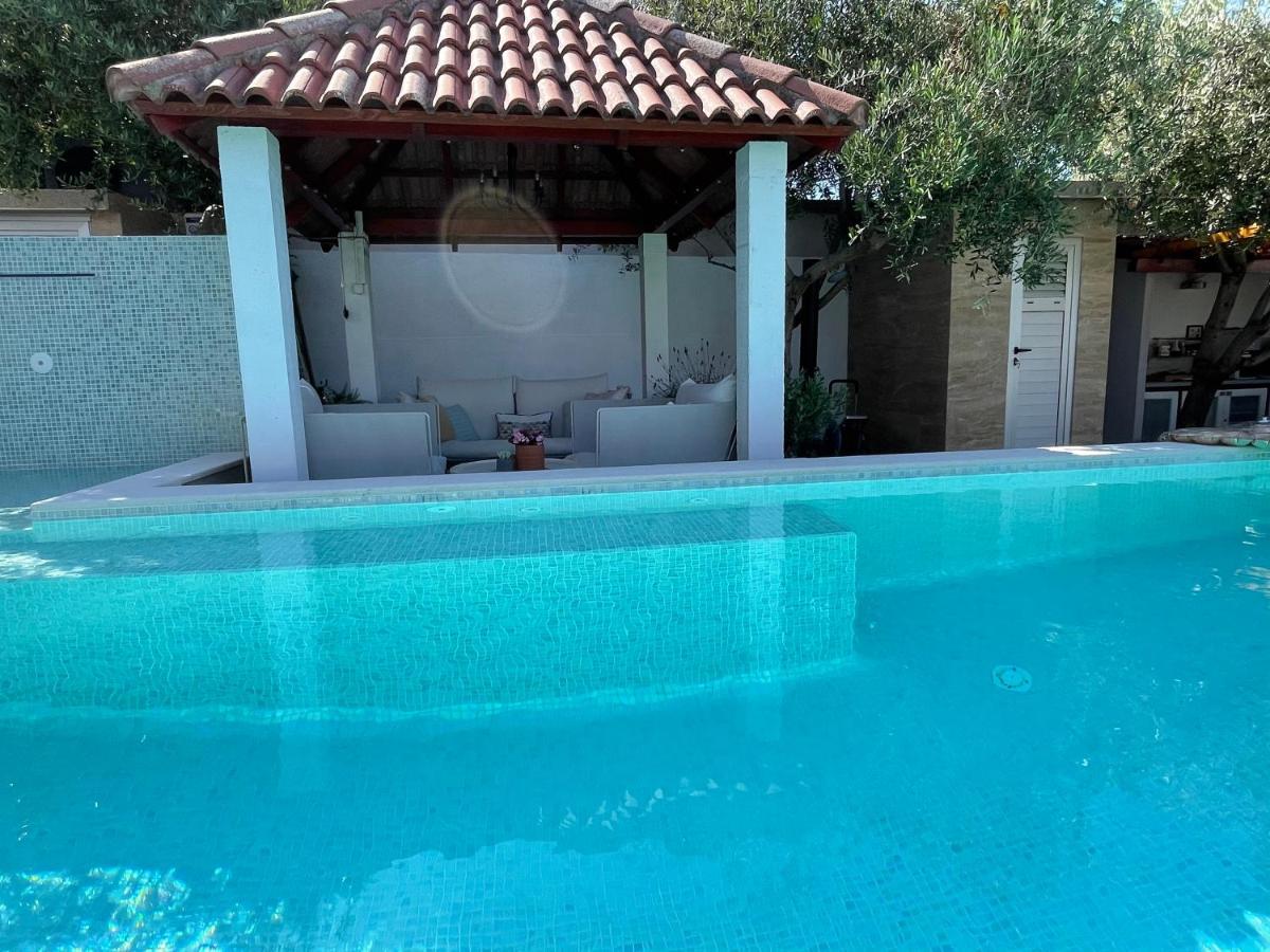 Villa Maris- Beachfront Villa With Exclusive Pool Podstrana Buitenkant foto