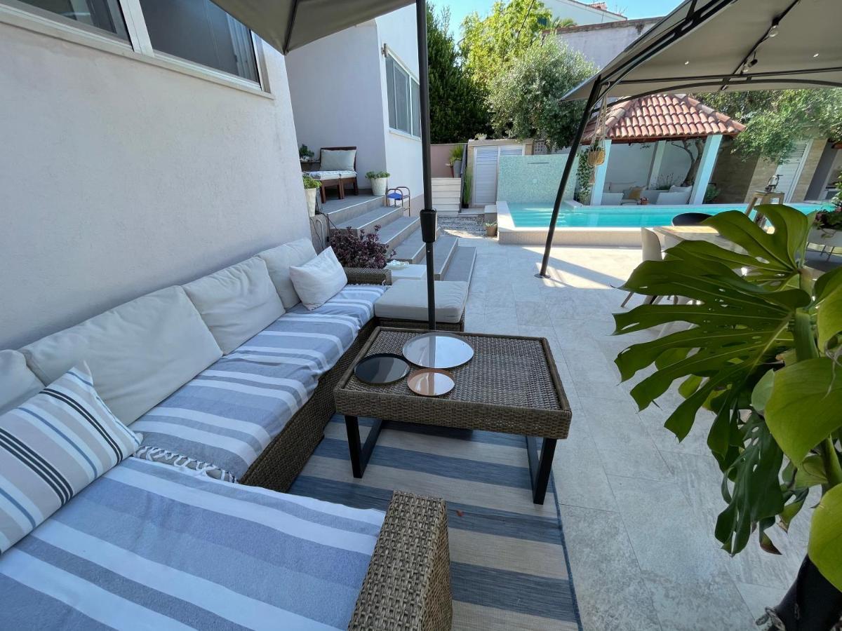 Villa Maris- Beachfront Villa With Exclusive Pool Podstrana Buitenkant foto